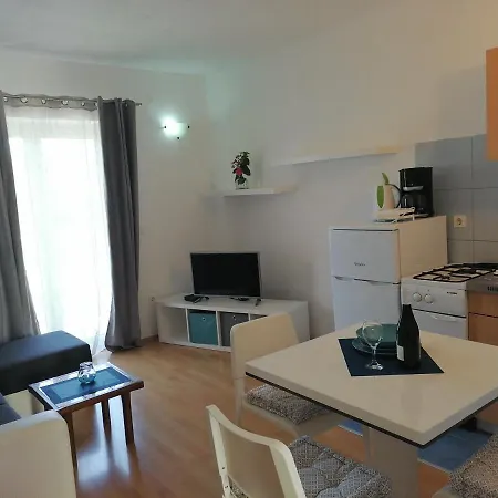 Apartman Nino Stinjan *