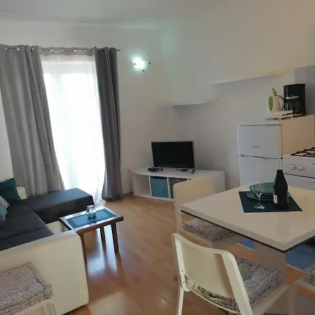 Apartman Nino Stinjan * Pula